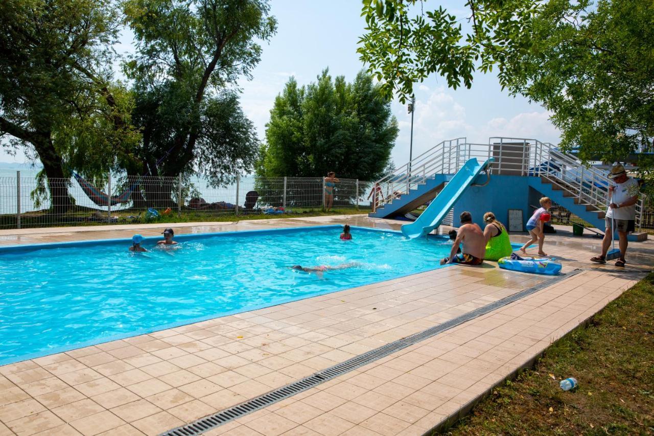 Pelso Camping Alsóörs Exteriör bild